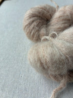 Suri Alpaka Silke "Candyfloss ved Regatta" (300 m / 50 gram)