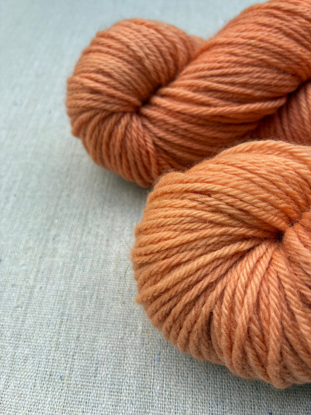 Tyk Økologisk Merino "Efterårsaftensol" (225 m / 100 gram)