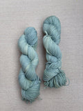 Tynd Økologisk Merino "Schoubyes Sø" (300 m / 100 gram)