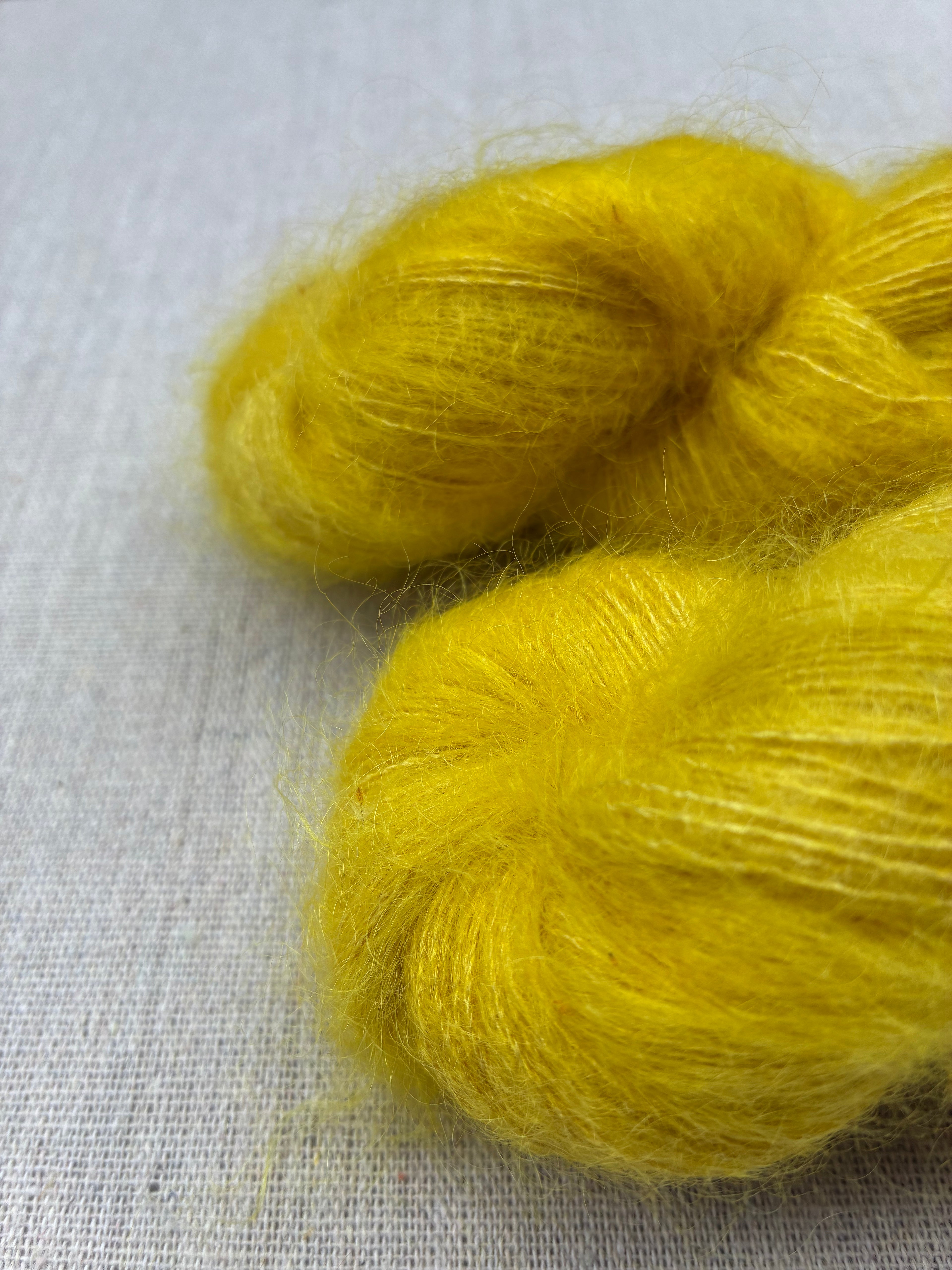 Kidmohair Silk "Lysåen 2" (420 m / 50 gram)